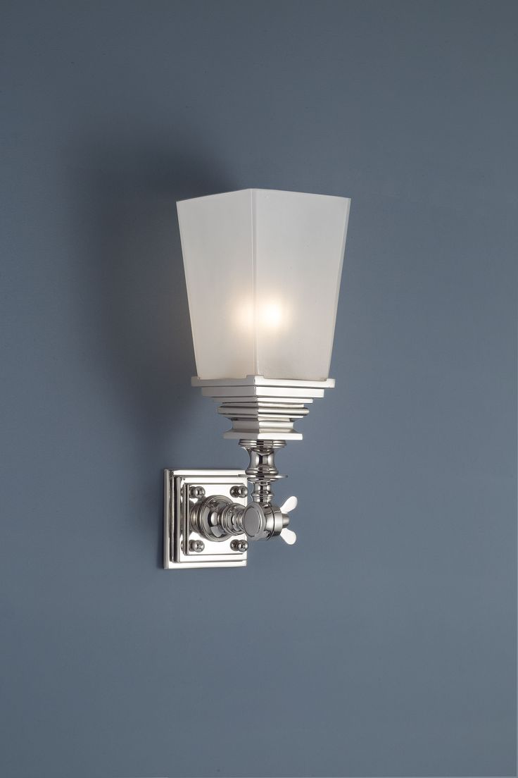 WALL LAMP